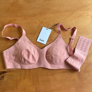 KNIX Padded V neck Evolution Bra “pink ginger”